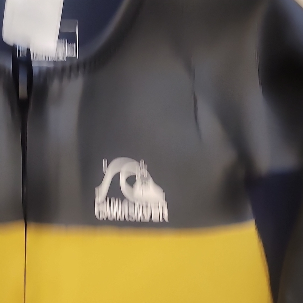 Quiksilver Black and Yellow Surf Jacket - Picture 5 of 12
